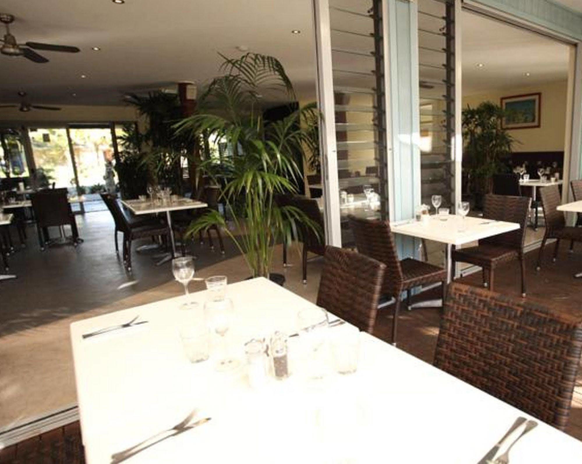 Mobys Beachside Retreat Blueys Beach Buitenkant foto